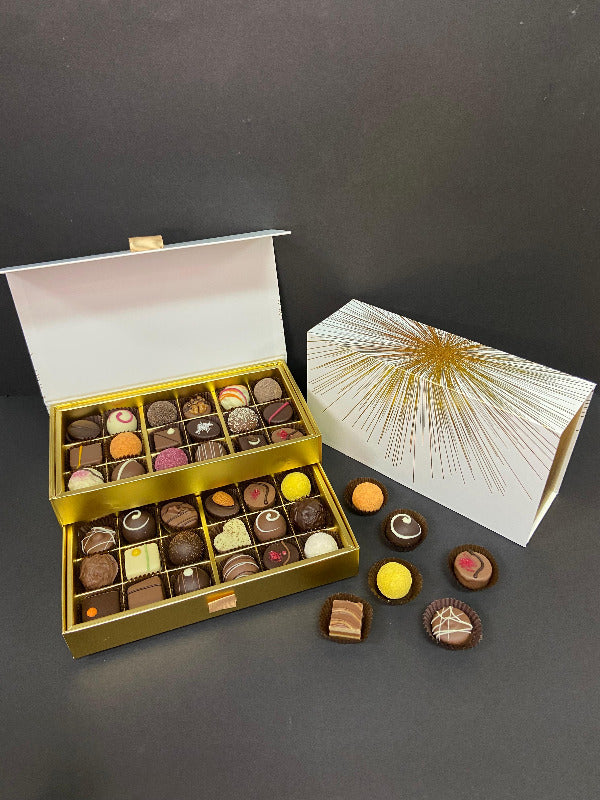 Pralinenpackung weiss_goldener_Stern_36er-handgemacht