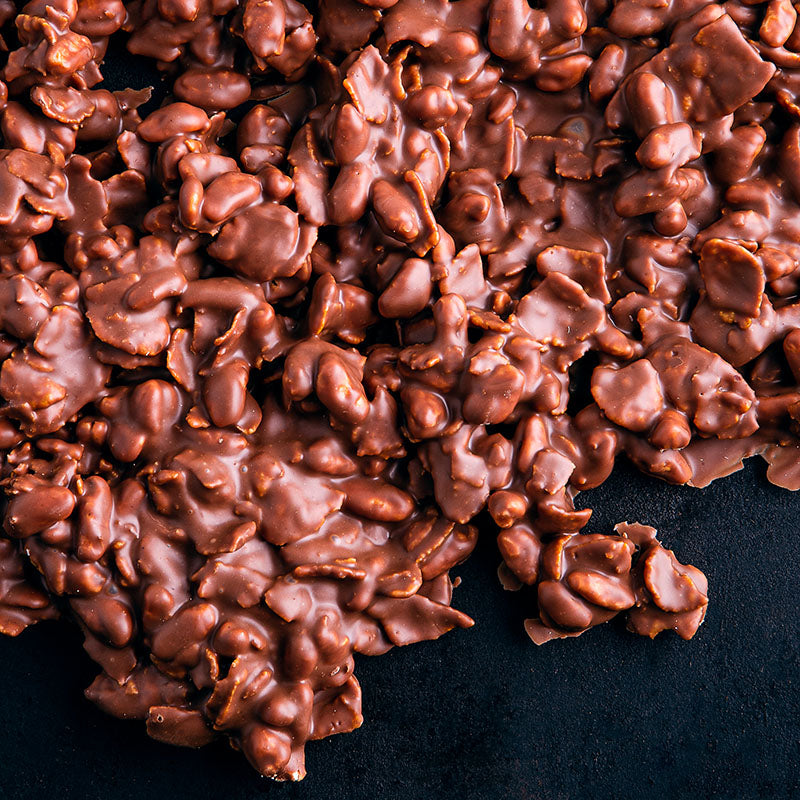 Handgemachter Schoko-Crunch in Edelvollmilchschokolade,– Herget Schokoladenmanufaktur
